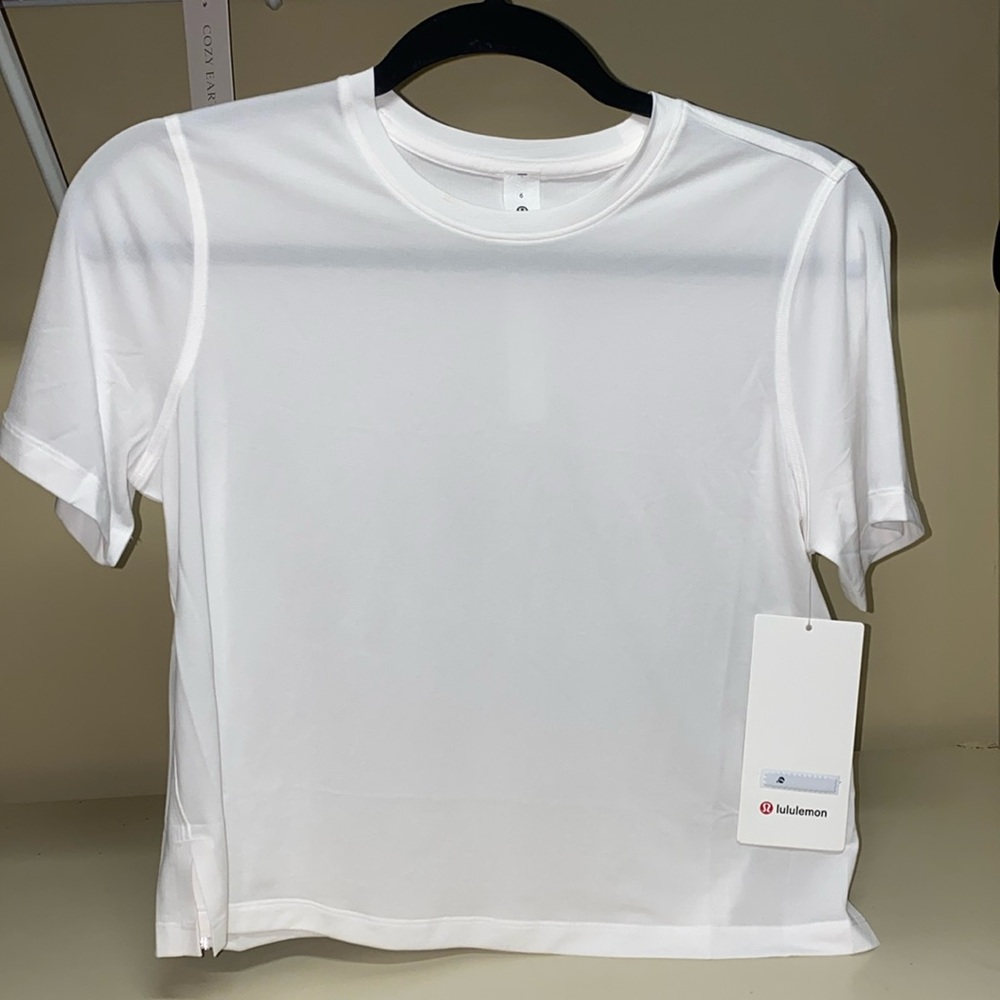 lululemon athletica Pure White Short Sleeve Tee